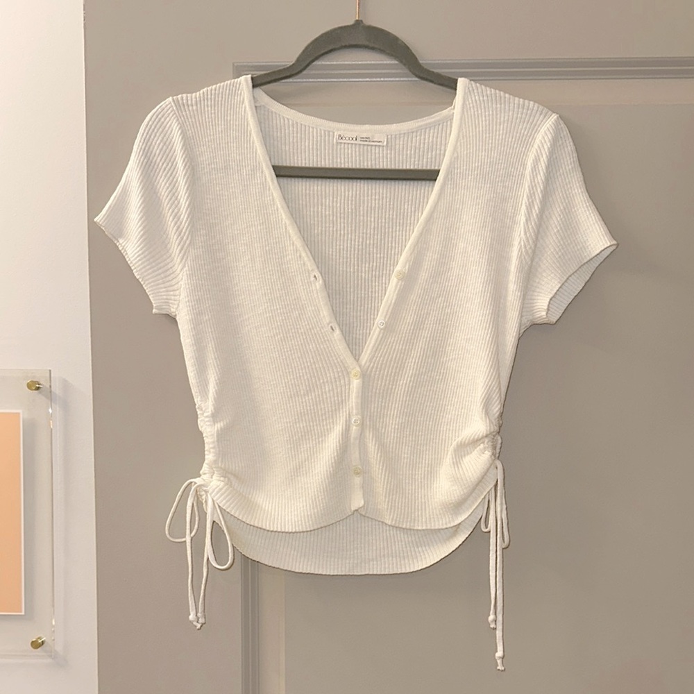 NWOT white button-up ribbed top
